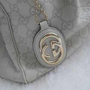 Authentic Gucci Sukey in Off-White Guccissima Leather
